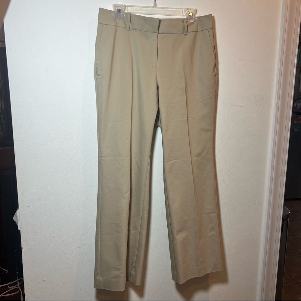 Ann Taylor Straight Leg Pants in Beige